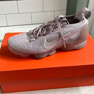 2021 vapormax fk H4088600